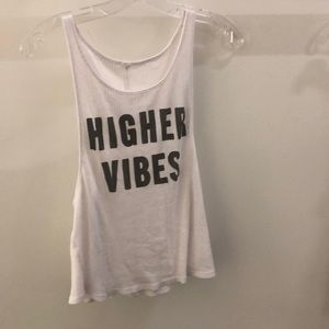 ALO Yoga Tops - Alo Yoga white tank, sz s, 68287 ALO Yoga Tops - Alo Yoga white tank, sz s, 68287